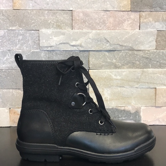 UGG Women's Hapsburg Lace Fashion Boot - Picture 7 of 9